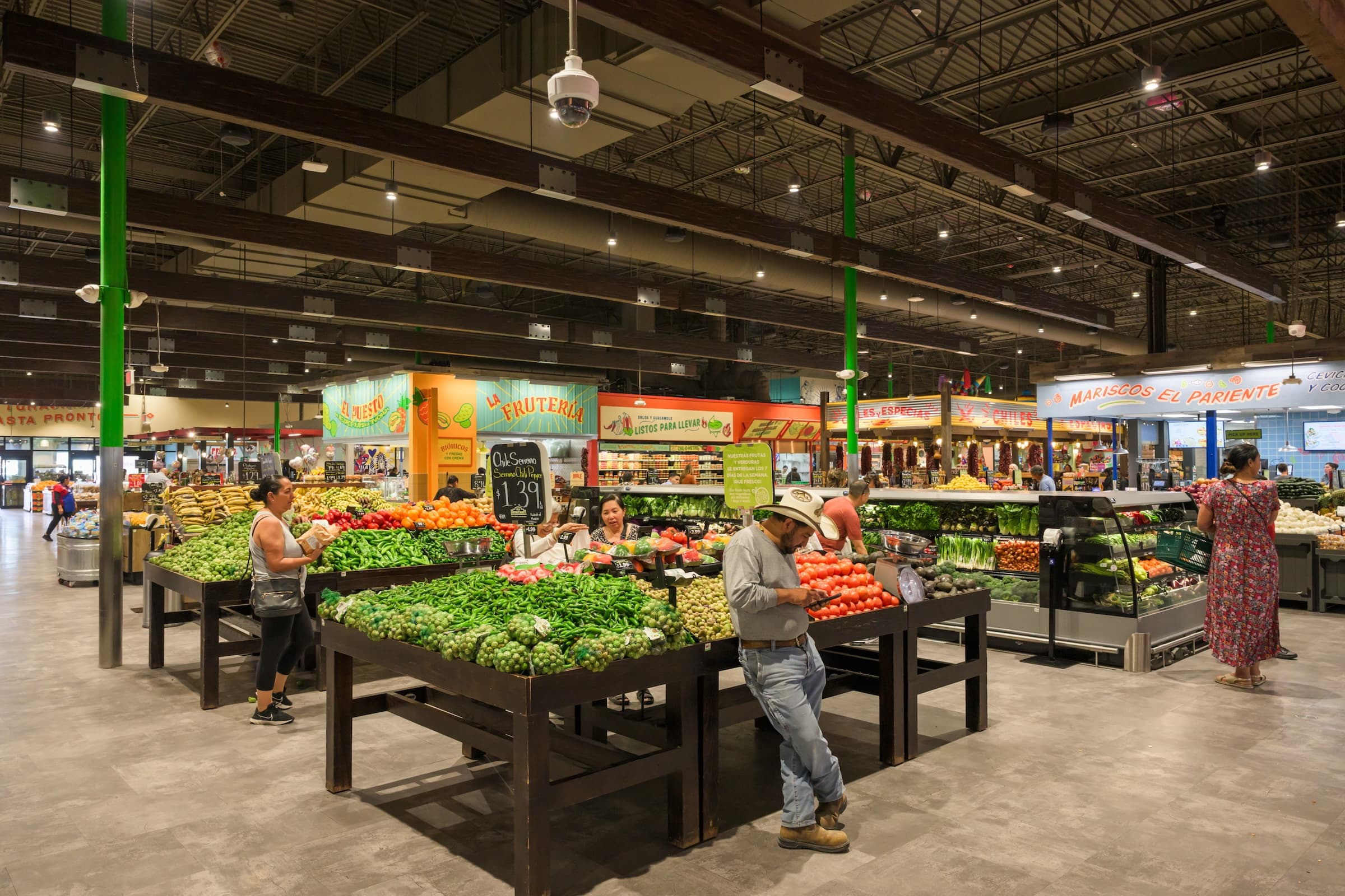 Mercado Gonzalez: Where California Agriculture and Mexican Heritage Meet