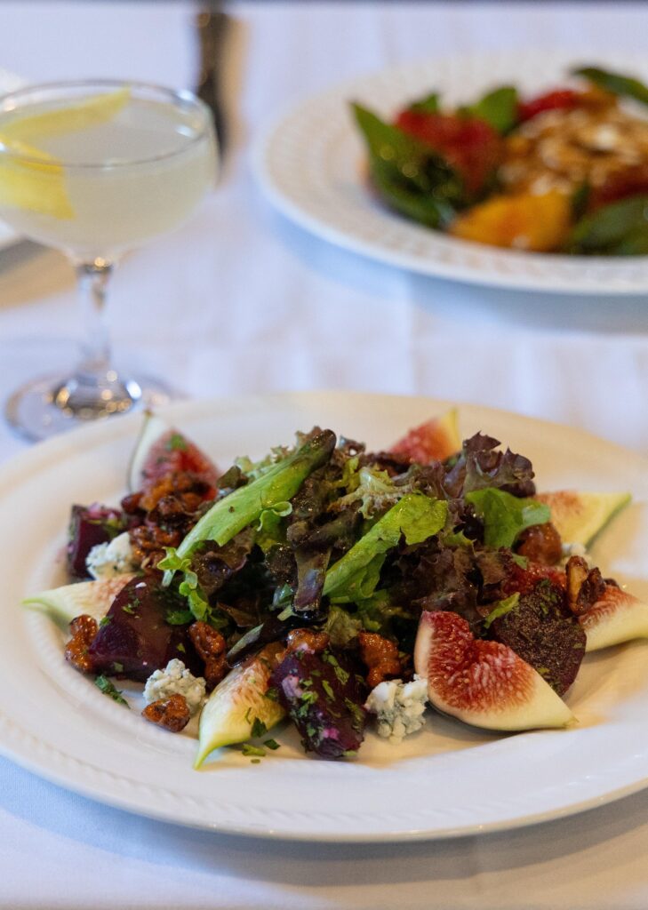 Mulvaney's B&L
Fig salad with fresh lettuce, blue cheese, walnuts